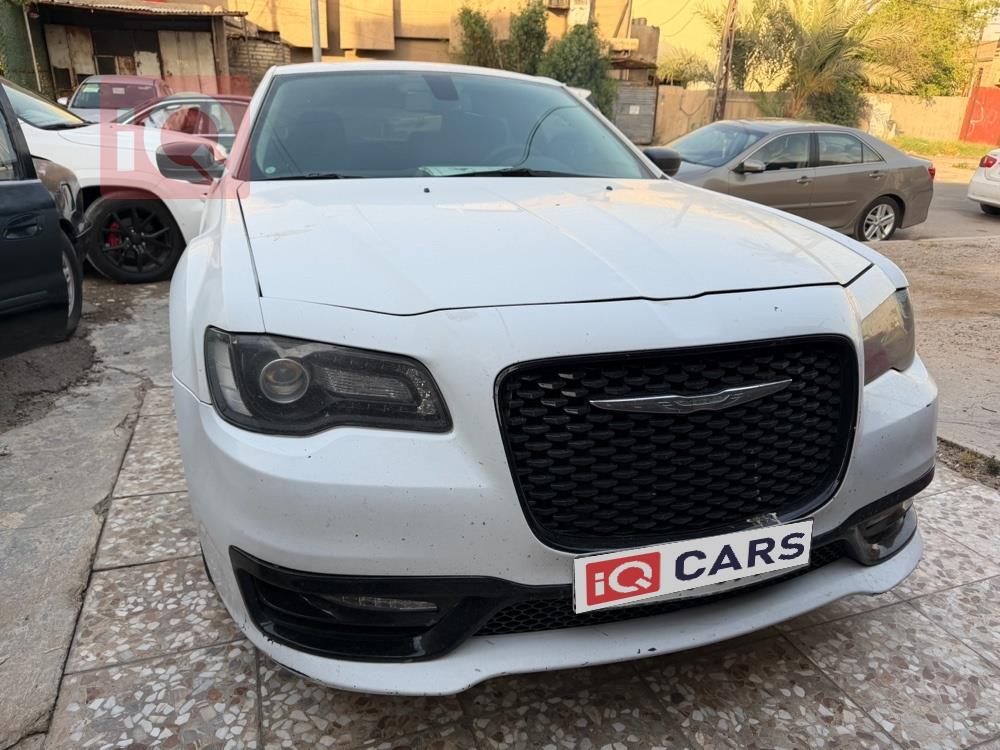 كرايسلر 300